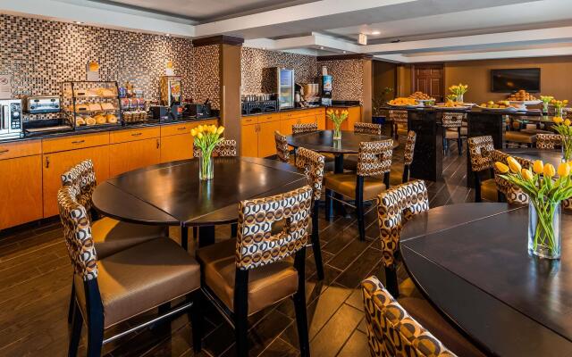 Best Western Glenview -Chicagoland Inn And Suites