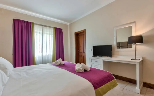 Villa Hibiscus 3 Bedroom Villa With Private Pool