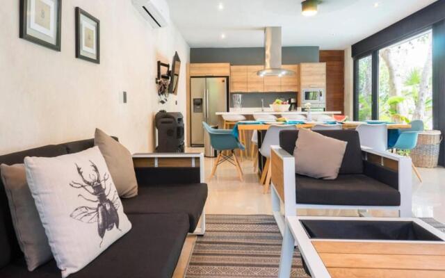 Villa Capricho - Jacuzzi and Chef included 8PPL 4BR
