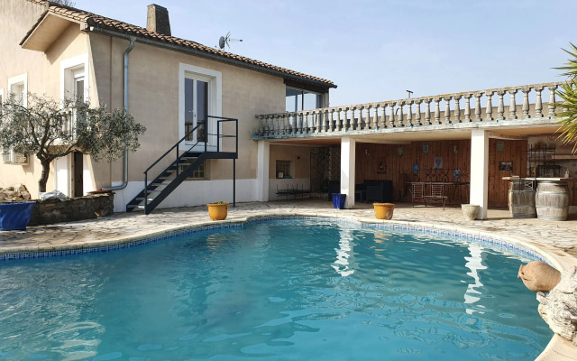 Majestic Villa in Homps With Private Pool