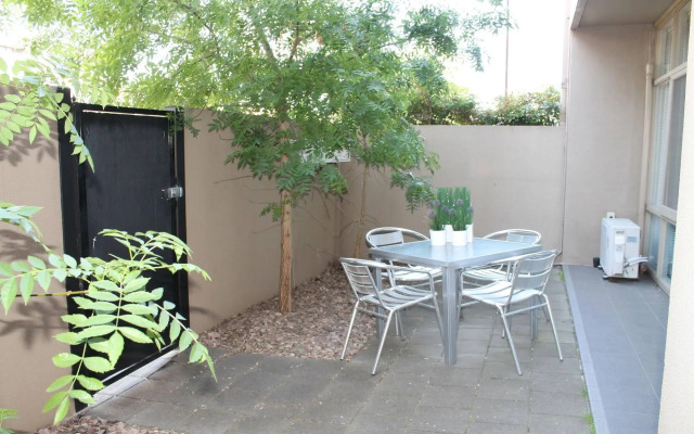 Adelaide DressCircle Apartments