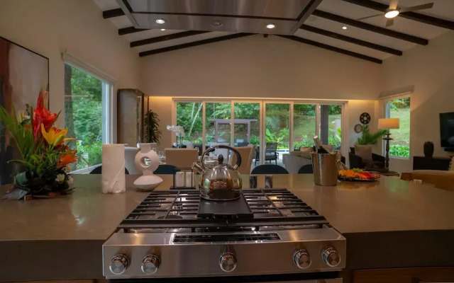 - Casa Cenizaro Six Bedroom Private Pool Family