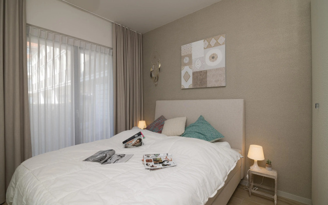 Strandhuis Jessica