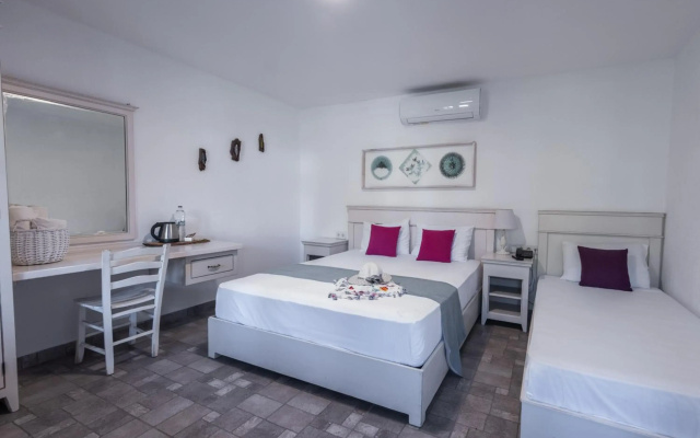Kefi Beach and Suites