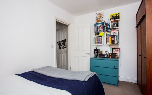 Wonderful 4 Bedroom Home In Kensal Rise