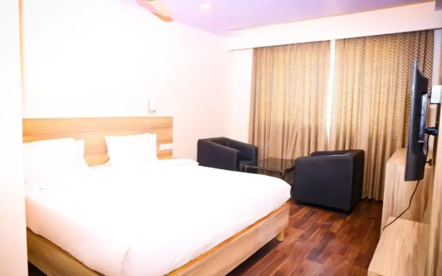 Hotel RN Grand - Vijayawada