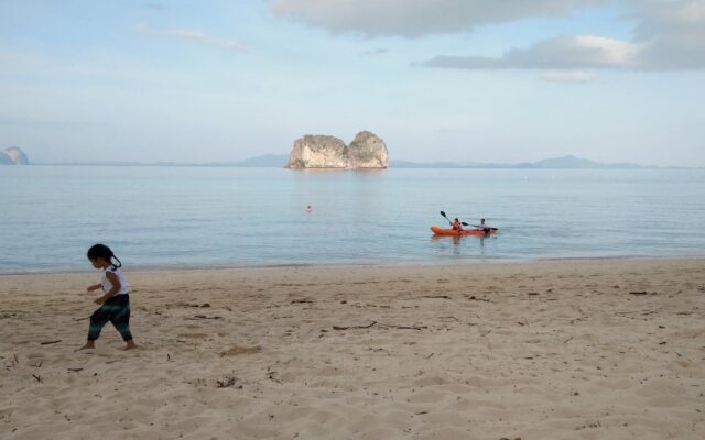 Koh Ngai KaiMuk Thong Resort