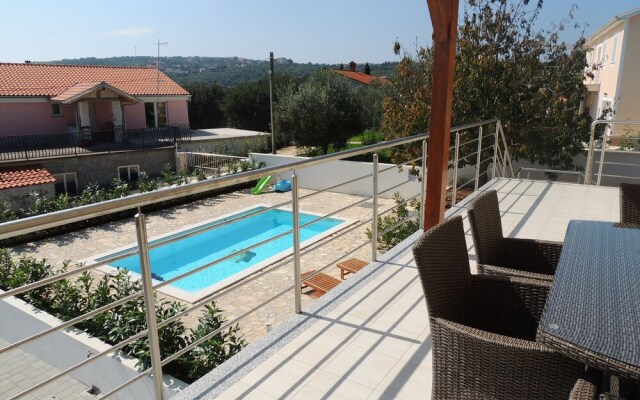 Villa Mili