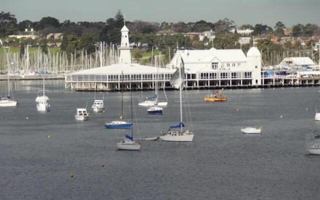 Econo Lodge Hacienda Motel Geelong