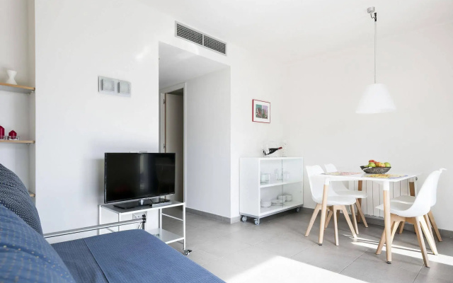 Castellmar Apartments