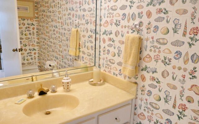 Boaters Paradise With Unmatched Water Views