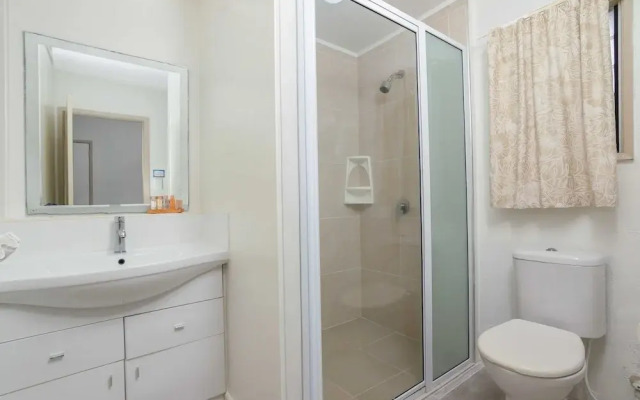 Moana Sands Beachfront Hotel