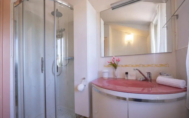 Villa Clara few km From the sea