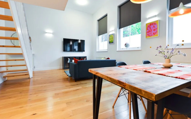 Spacious West Hampstead Apartment by Concept Apartments