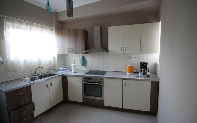Christa's Home near ATH Airport