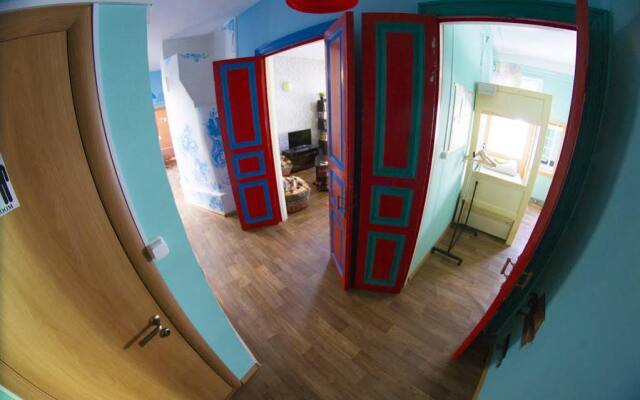 Ushanka Hostel — фото