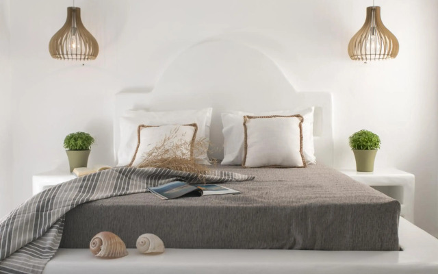 Manios Suites