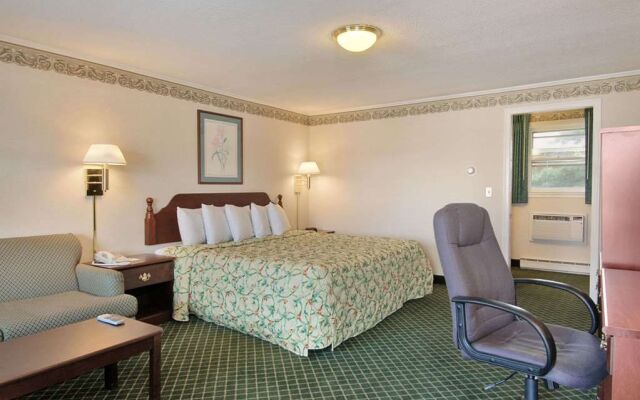 Tru by Hilton Concord