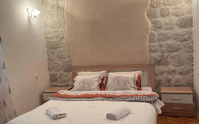 Cozy Little House Kotor