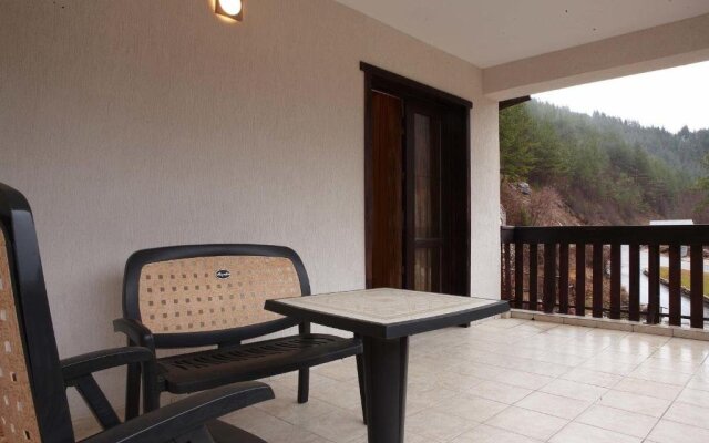 Eco Complex Smilyan