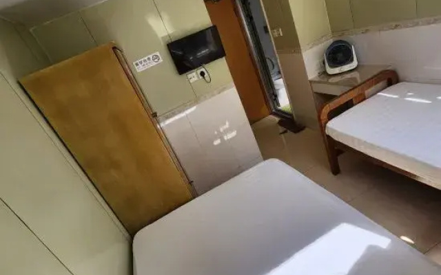 Wai Wah Guesthouse (Near Hong Kong West Kowloon Railway Station)