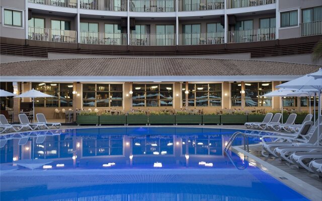 Quattro Beach Spa & Resort Hotel