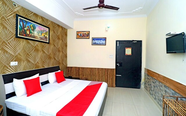 OYO 39812 Welcome Lounge
