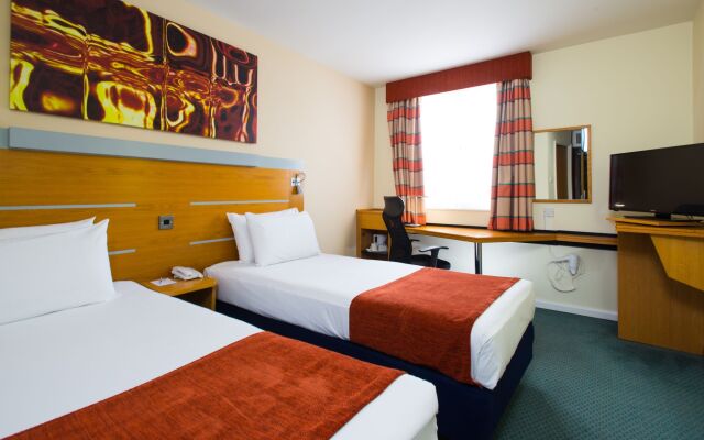 Holiday Inn Express Cardiff Bay, an IHG Hotel