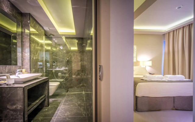 Azure Resort & Spa