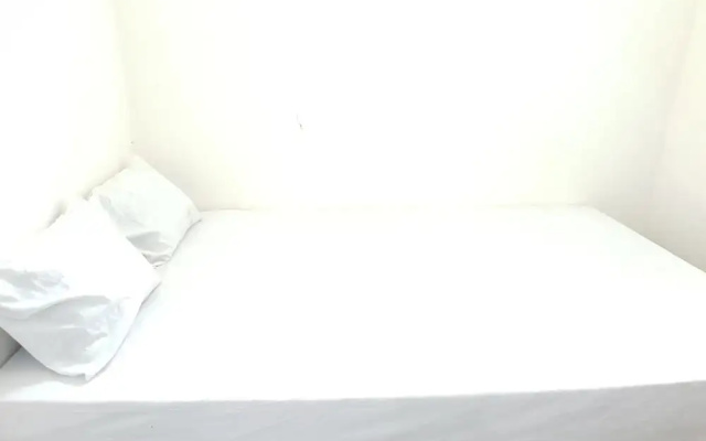 OYO Life 93680 Kost Losawi Syariah