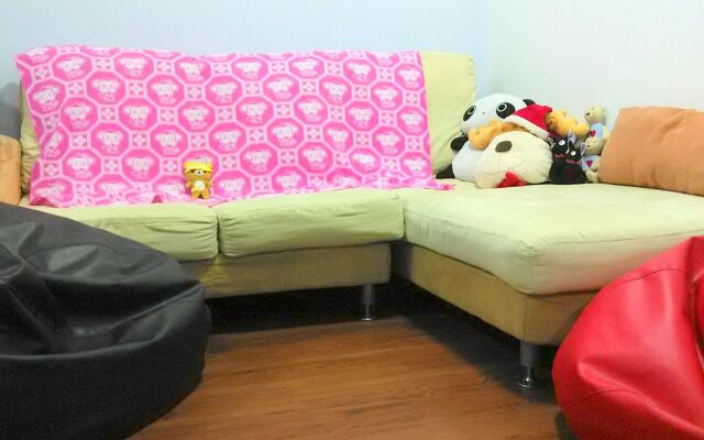 Moon Eleven Hostel Airport Transit - KLIA