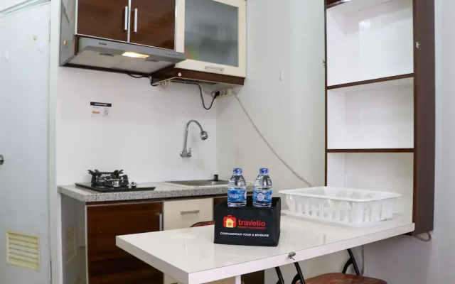Well Design 2Br Apartment At Green Pramuka City