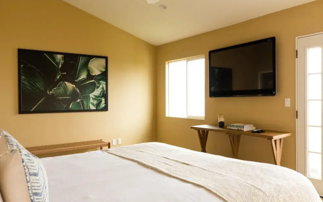 Sea Star by AvantStay | Gold Medal Olympian's Malibu Estate | Pool, Spa & Views