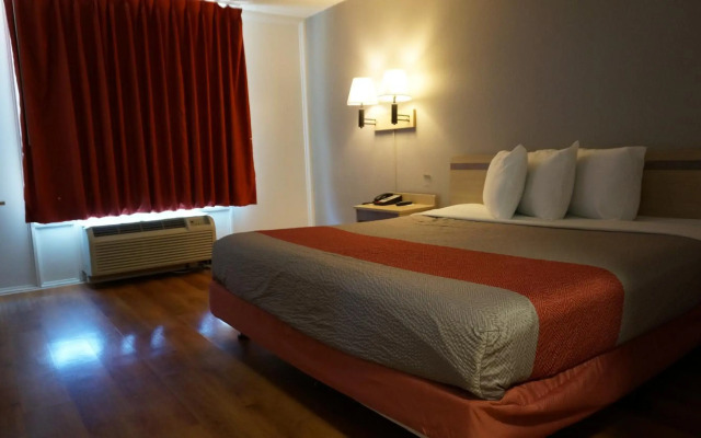 Motel 6 Belmont, CA - San Francisco - Redwood City