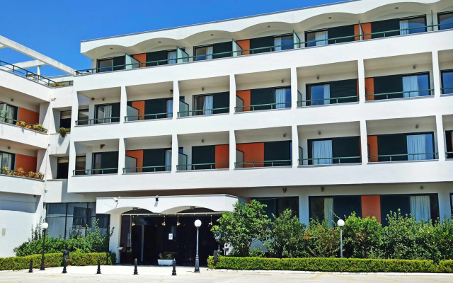 Margarona Royal Hotel