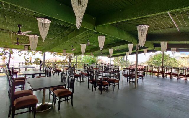 Golden Chariot Hotel Daman