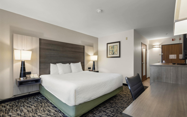 Best Western Crown Inn & Suites