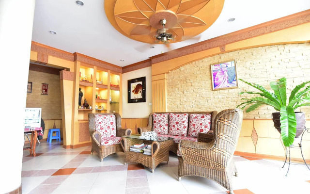 Sansabai House Hotel