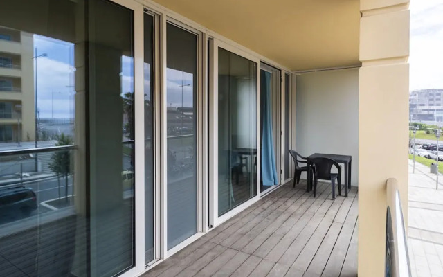 Sunny See Docklands Savona by Wonderful Italy