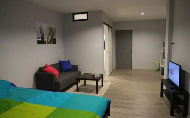 PM Residence The Cozy Room