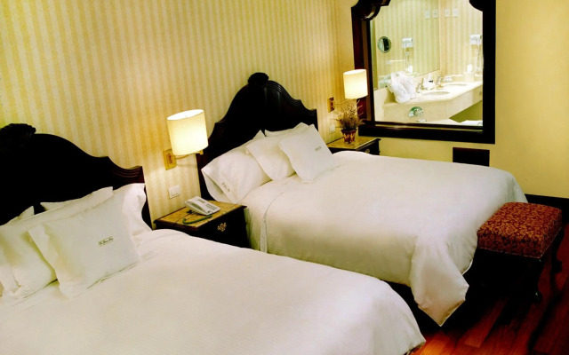 The Green Park Hotel