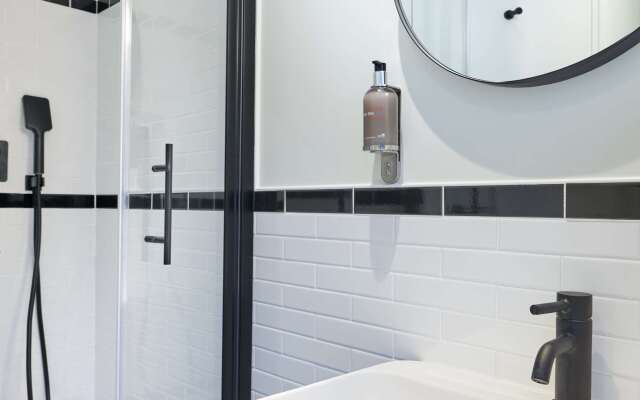 Hotel 10 Opera by HappyCulture