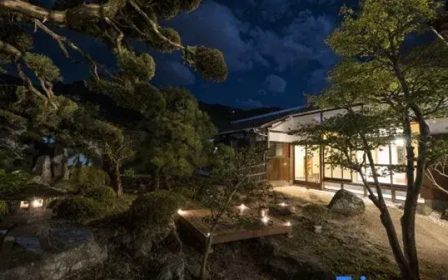 Oyashiki Stay Ko - A retreat on island time.
