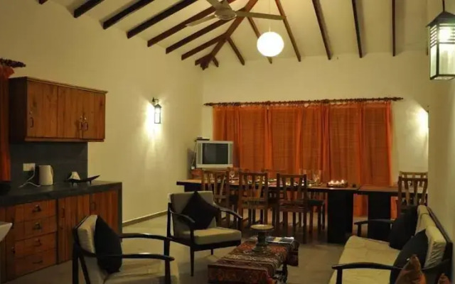 Tissakumbura Holiday Home
