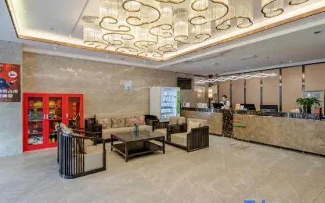 Yaran Hotel