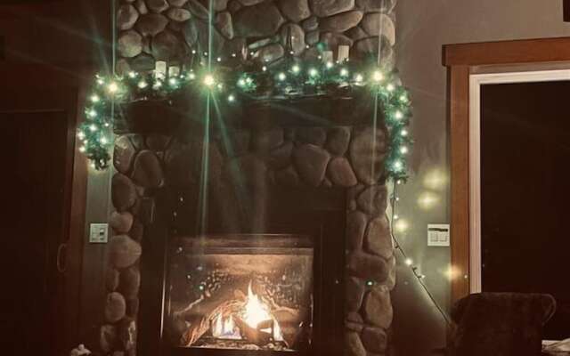 River Rock Mountain Cabin