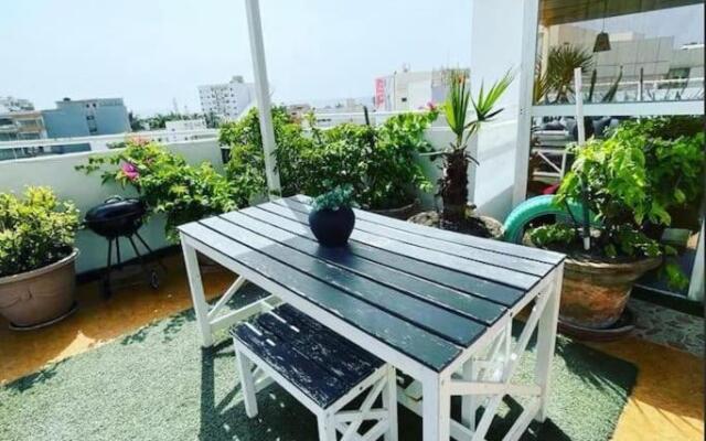 Superbe studio avec grande terrasse - Yoff