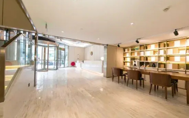Ji Hotel
