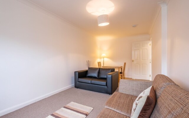 Station Apartment