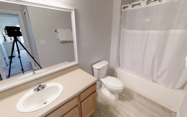 Runaway Beach 3002 B22.202